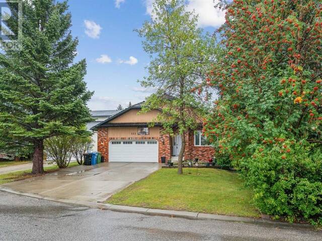 111 Edforth Place NW Calgary Alberta