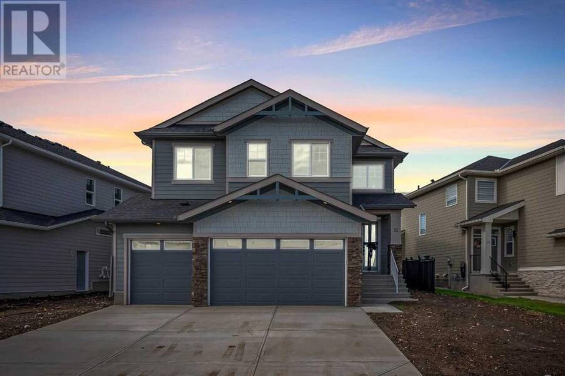 32 South Shore Manor Chestermere