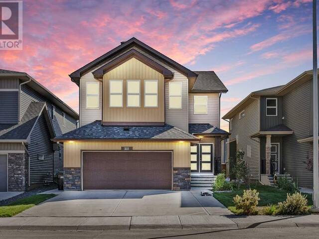 221 Corner Meadows Manor NE Calgary Alberta