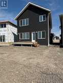 525 Baywater Manor SW Airdrie