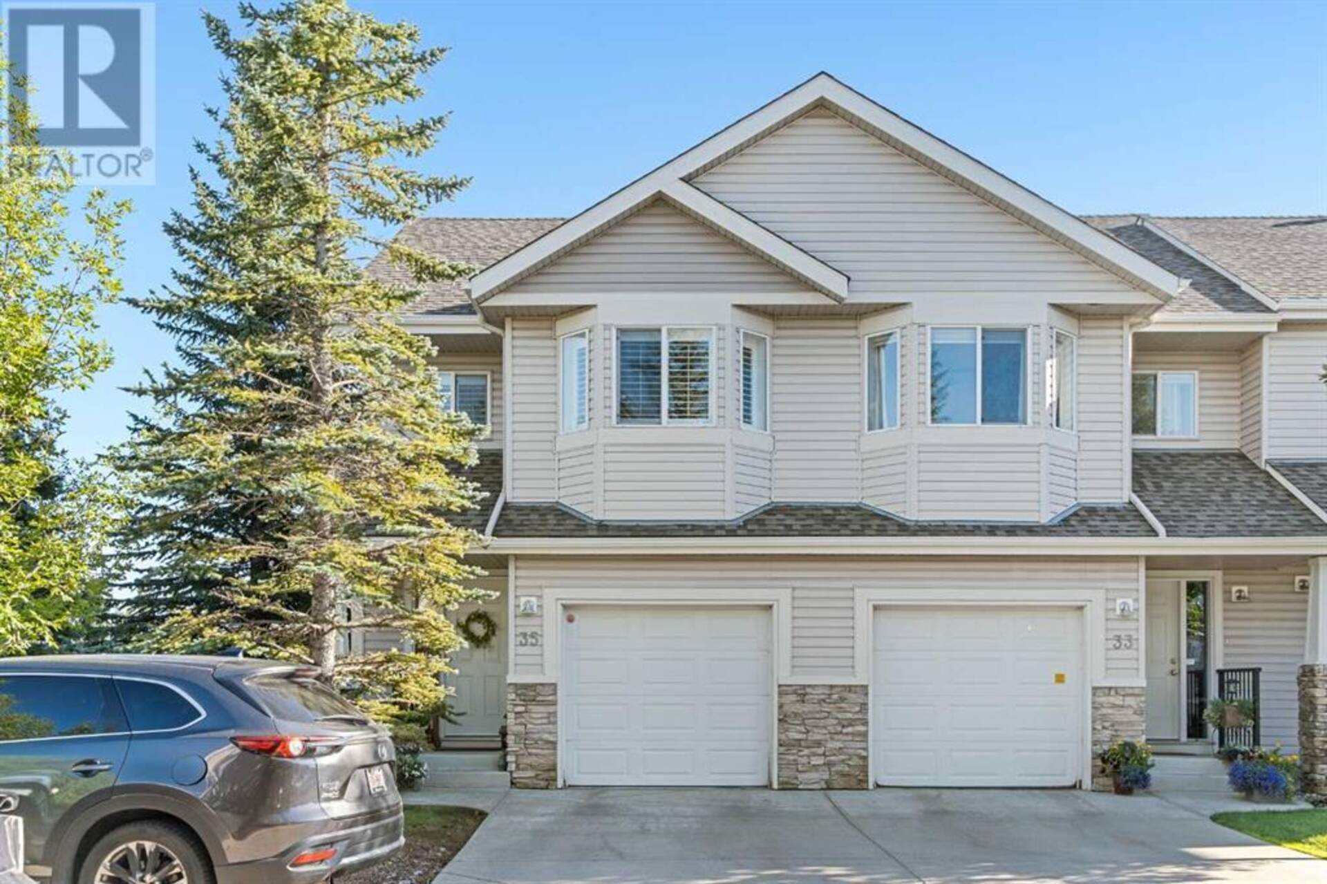 35 Royal Oak Gardens NW Calgary