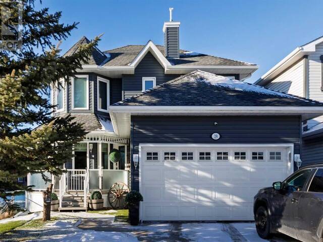 19 Woodside Crescent NW Airdrie Alberta