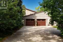 631 East Chestermere Drive Chestermere