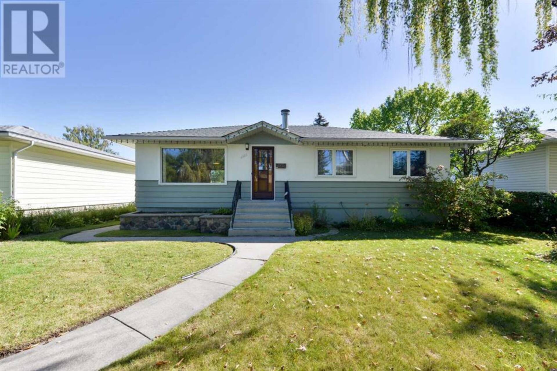 4320 45 Street SW Calgary