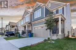 685 WINDROW Manor SW Airdrie