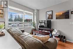 2, 2804 17 Avenue SW Calgary