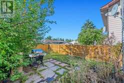 21 Cedarwood Hill SW Calgary