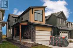 1313 Chinook Gate Green SW Airdrie