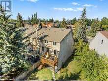 163 Woodvale Bay SW Calgary