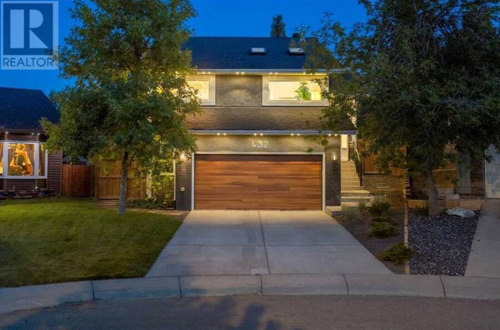 432 Strathcona Mews SW Calgary