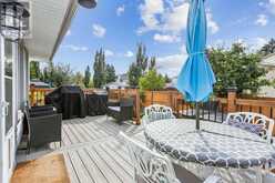 75 Woodglen Road SW Calgary