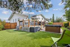 75 Woodglen Road SW Calgary