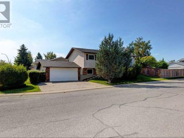 171 Bracewood Way SW Calgary Alberta