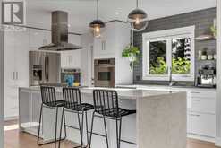 2203 Paliswood Bay SW Calgary