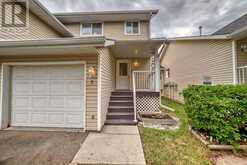 5, 567 Edmonton Trail NE Airdrie