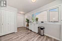 87, 2300 Oakmoor Drive SW Calgary