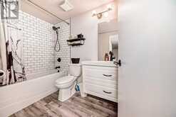 87, 2300 Oakmoor Drive SW Calgary