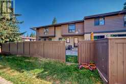 87, 2300 Oakmoor Drive SW Calgary