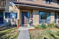 87, 2300 Oakmoor Drive SW Calgary