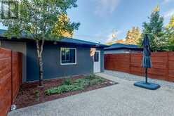 2329B Osborne Crescent SW Calgary