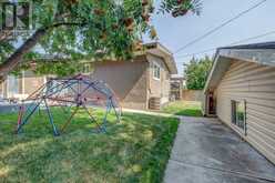 1227 Ninga Road NW Calgary