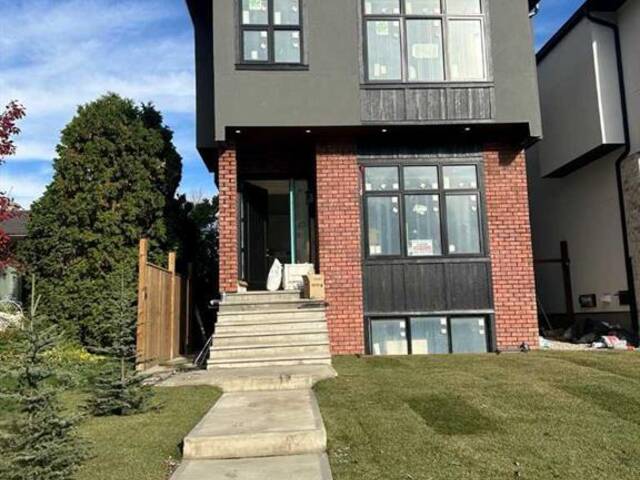 2226 Halifax Crescent NW Calgary Alberta