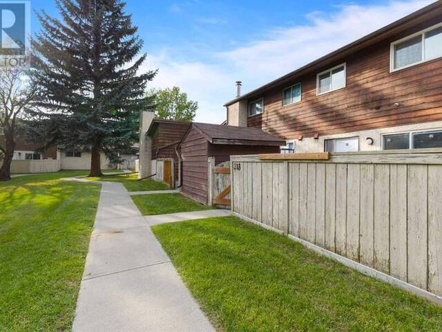 213, 5404 10 Avenue SE Calgary Alberta