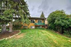 7918 33 Avenue NW Calgary