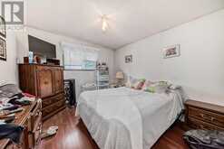 7918 33 Avenue NW Calgary