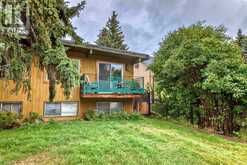 7918 33 Avenue NW Calgary