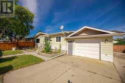 236 Huntwell Court NE Calgary