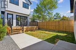 427 15 Avenue NE Calgary