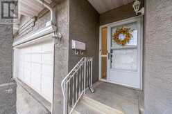 119 Gladstone Gardens SW Calgary