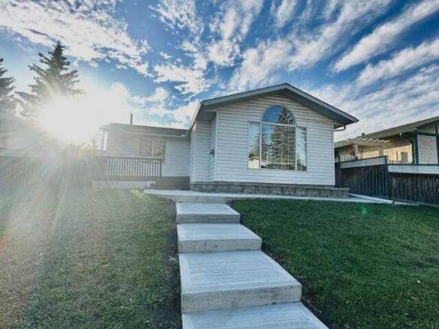 1435 42 Street NE Calgary Alberta