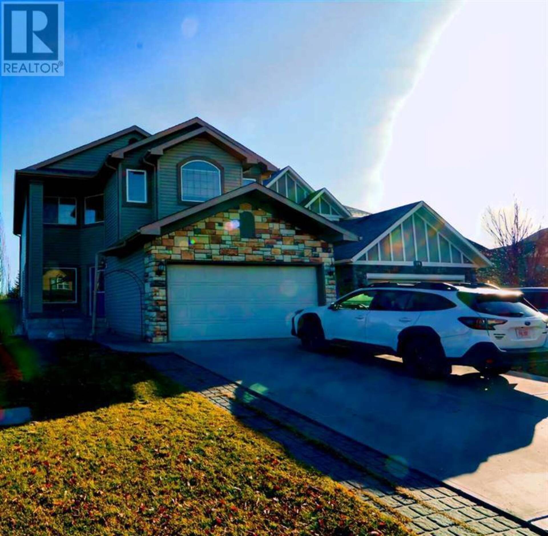 321 Crystal Shores View Okotoks