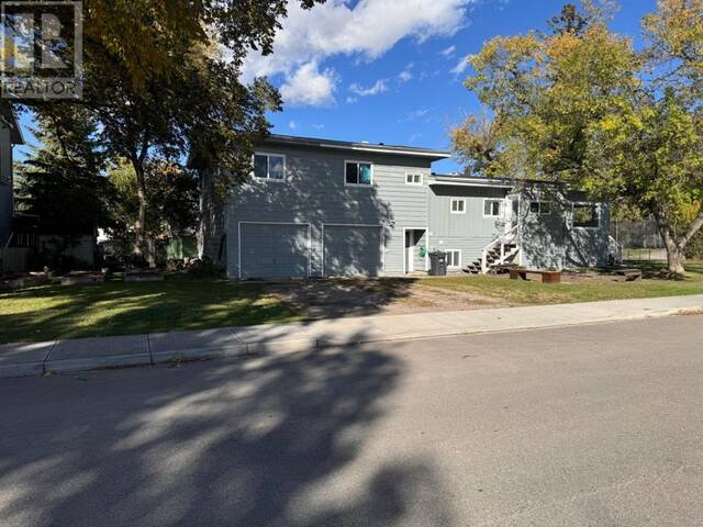 419 2nd Street SE High River Alberta