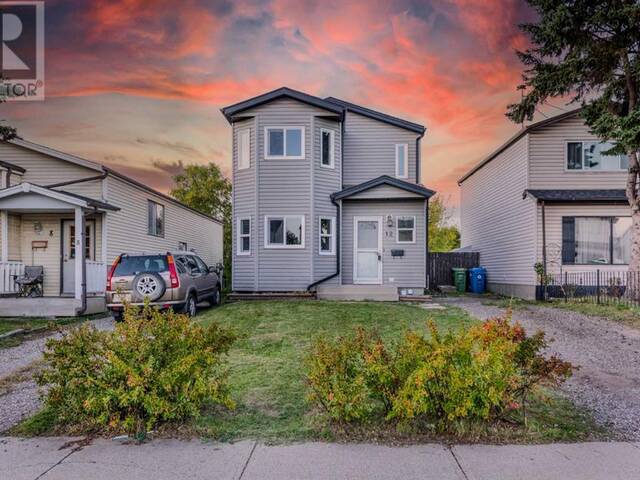 12 abingdon Court NE Calgary Alberta