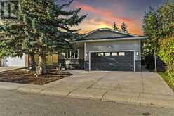 125 Woodbend Way Okotoks