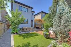 1722 47 Avenue SW Calgary