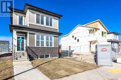 216 Corner Glen Avenue NE Calgary