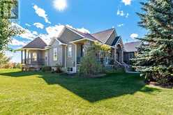 9 Silvertip Drive Rural Foothills