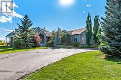 9 Silvertip Drive Rural Foothills