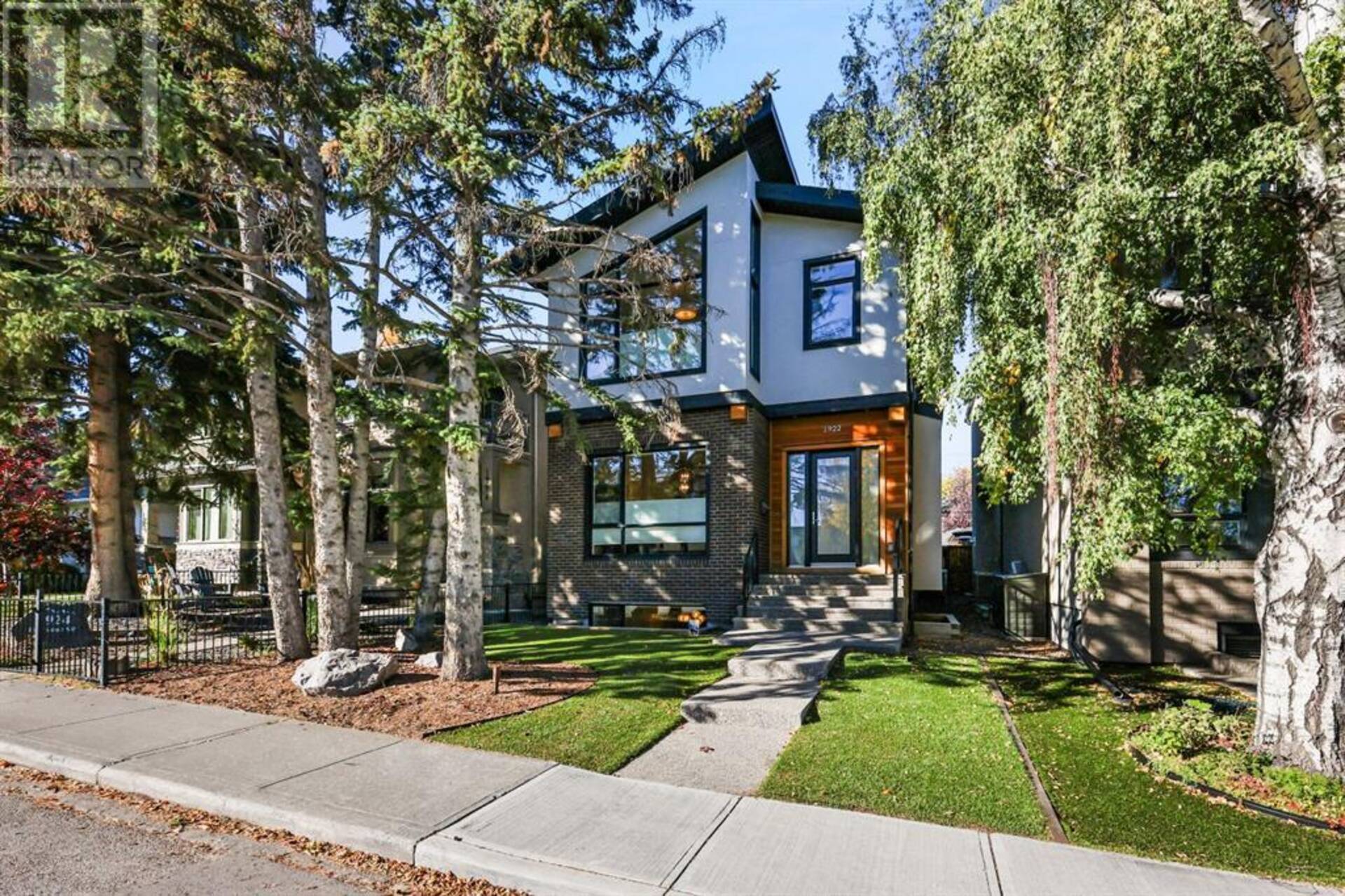 1922 46 Avenue SW Calgary