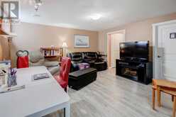 1401 Clover Link Carstairs