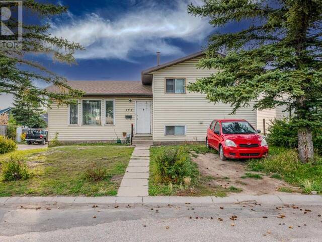 144 castleridge road NE Calgary Alberta