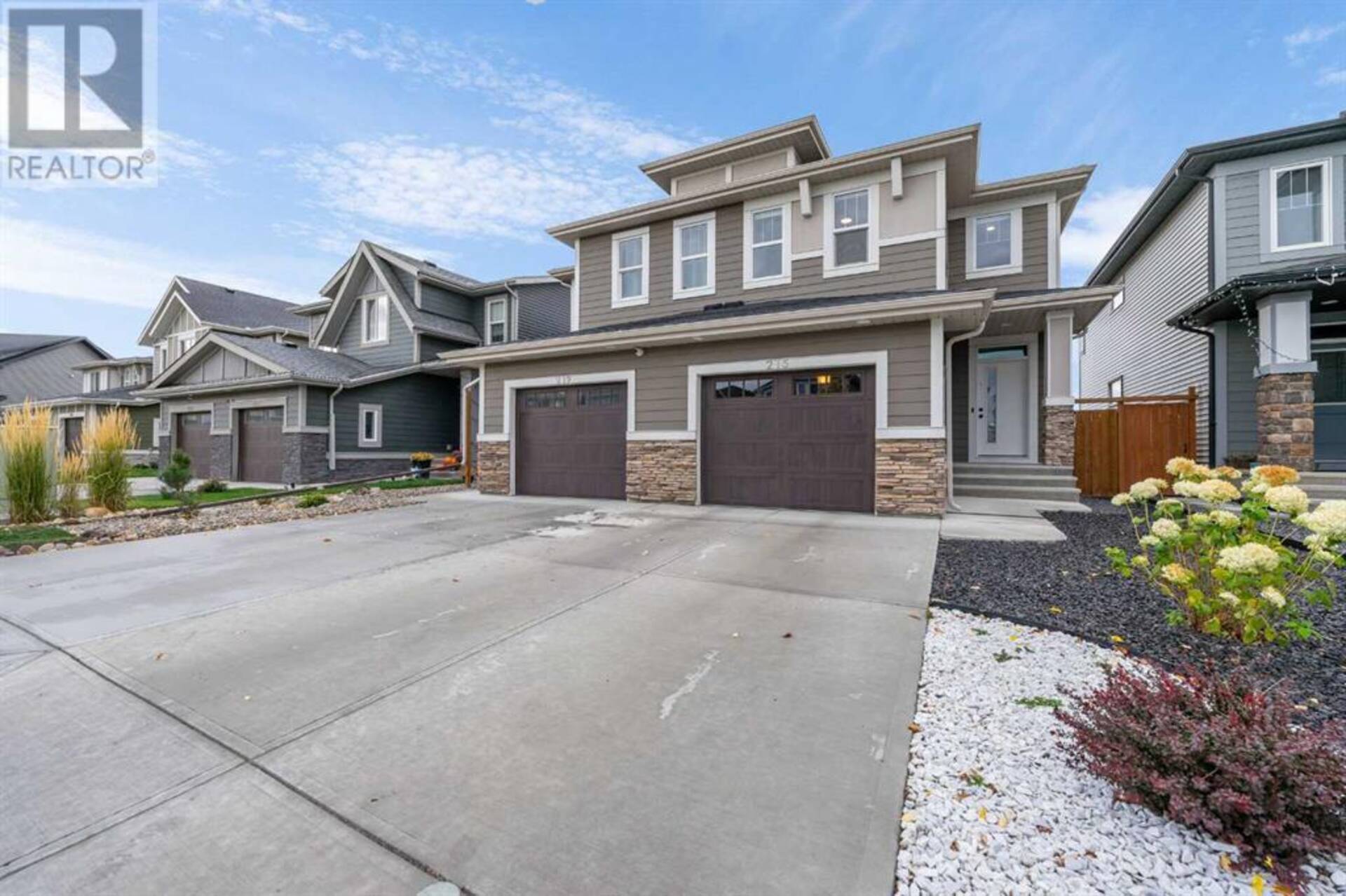 215 Creekstone Way SW Calgary