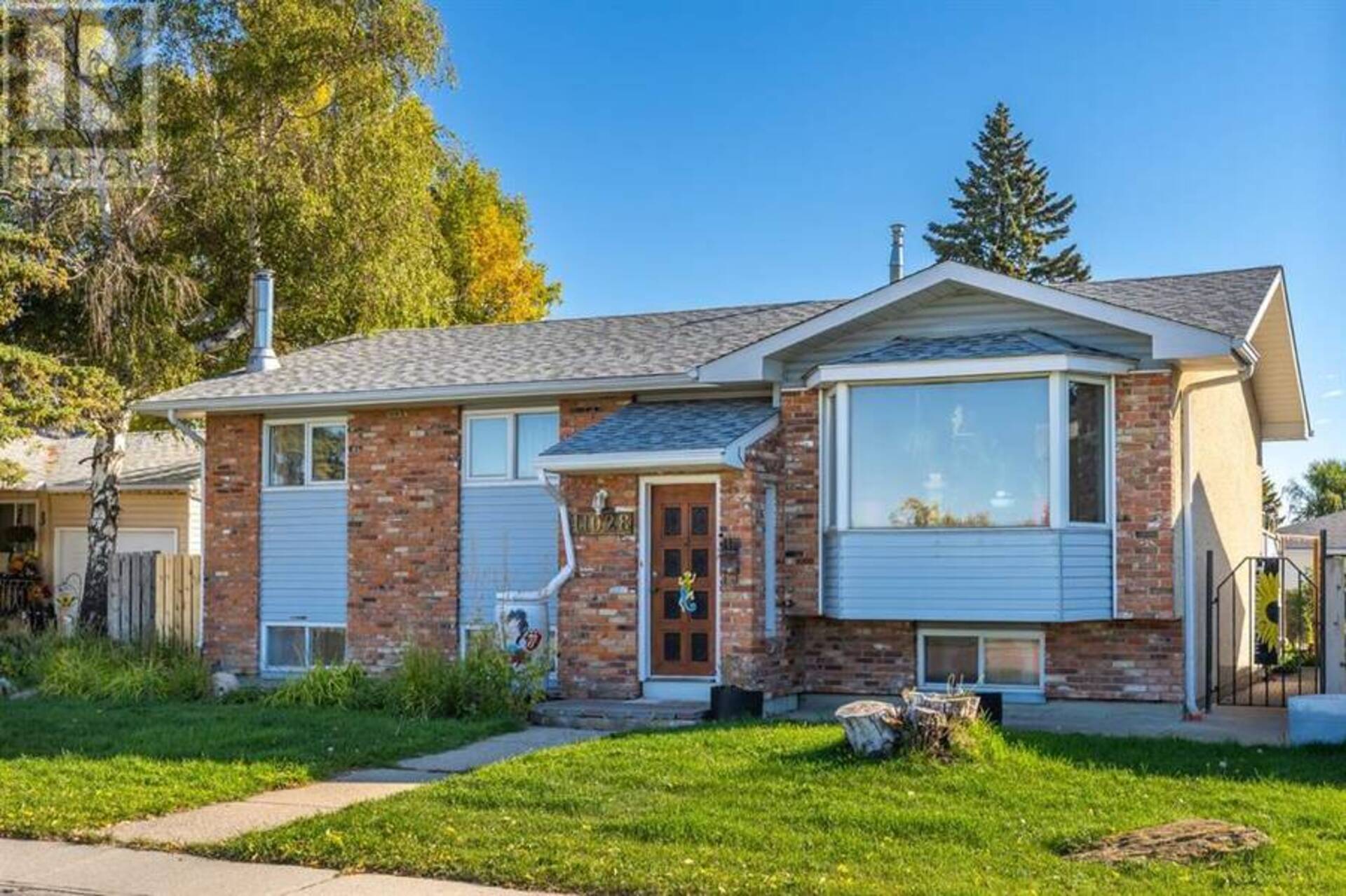 11028 Braton Place SW Calgary