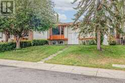 5720 18 Avenue NE Calgary