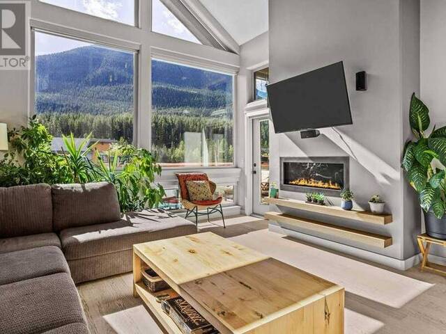 502, 105 Stewart Creek Rise Canmore Alberta