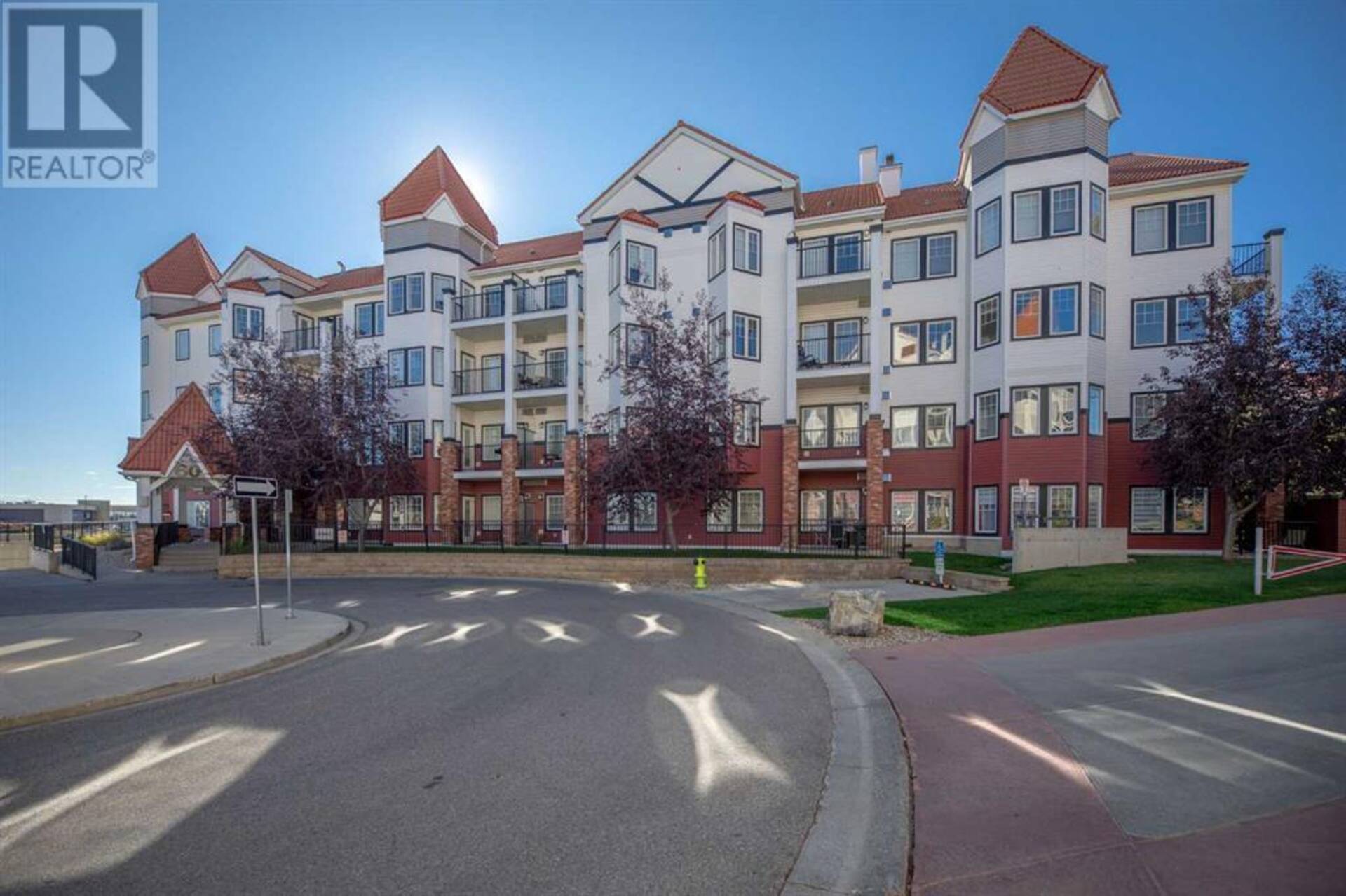 106, 60 Royal Oak Plaza NW Calgary